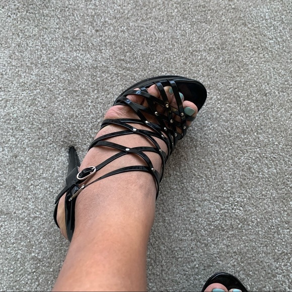 Marc Fisher “Hoken” Black Synthetic Heels-Size 6.5 - Picture 12 of 15